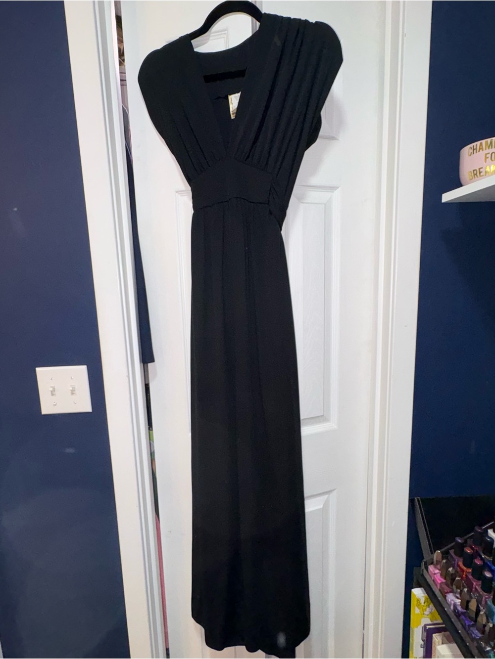 1970’s Vintage Elegant Black V-Neck Maxi Dress size 9 Tie Waist